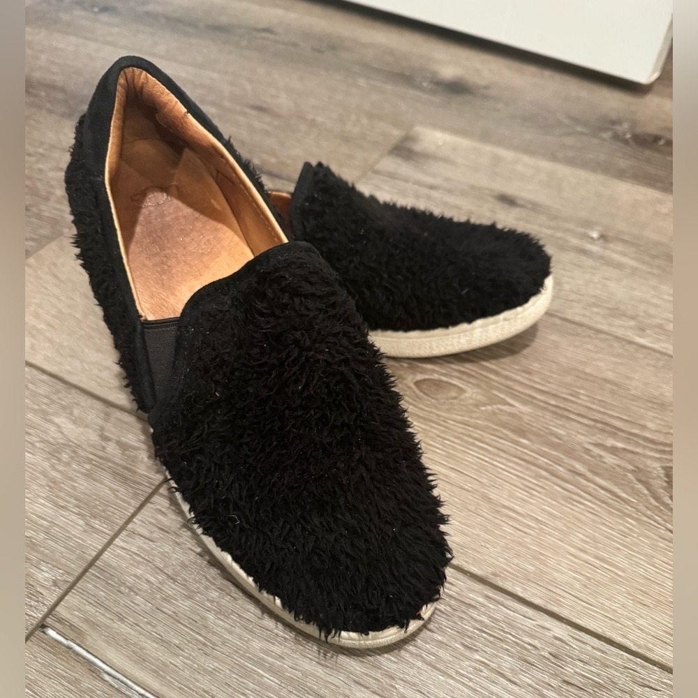 Ugg  Ricci Slip On Furry Fuzz Fashion Sneaker BLACK Shoes